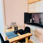 Appartamento Sunny Waves Seafront Apartment Vlorë