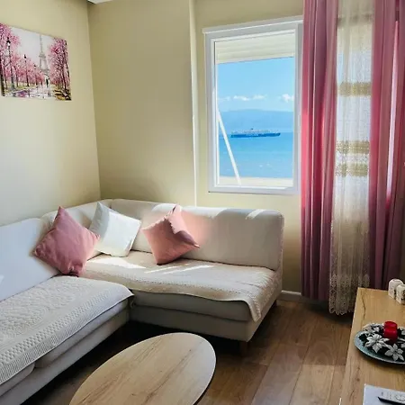 Soleil With Sunbed & Umbrella Vlorë