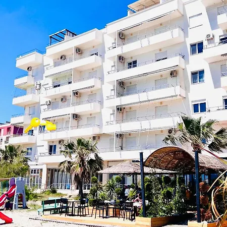 Soleil With Sunbed & Umbrella Apartment