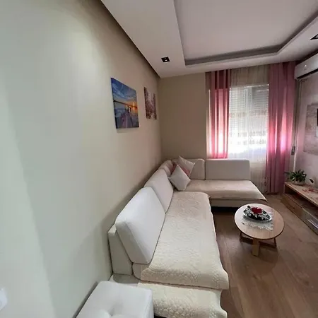 Soleil With Sunbed & Umbrella Vlorë