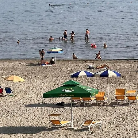 Soleil With Sunbed & Umbrella * Vlorë