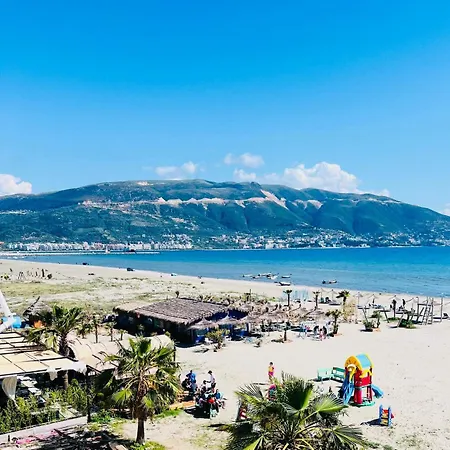 Soleil With Sunbed & Umbrella Apartmán Vlorë