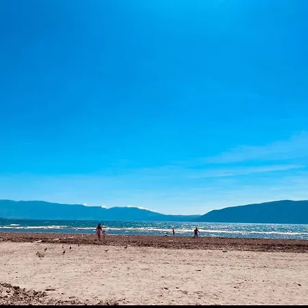 Soleil With Sunbed & Umbrella Apartment *