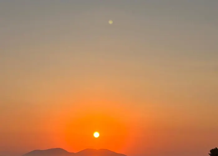 Soleil With Sunbed & Umbrella شقة *