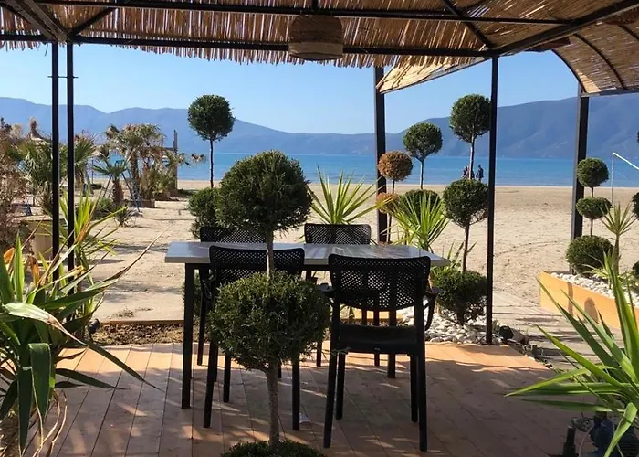 Soleil With Sunbed & Umbrella فلورا
